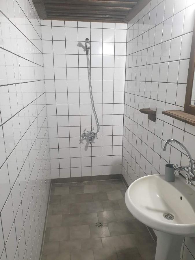 Къща За Гости Близнаците Leshten Exterior foto