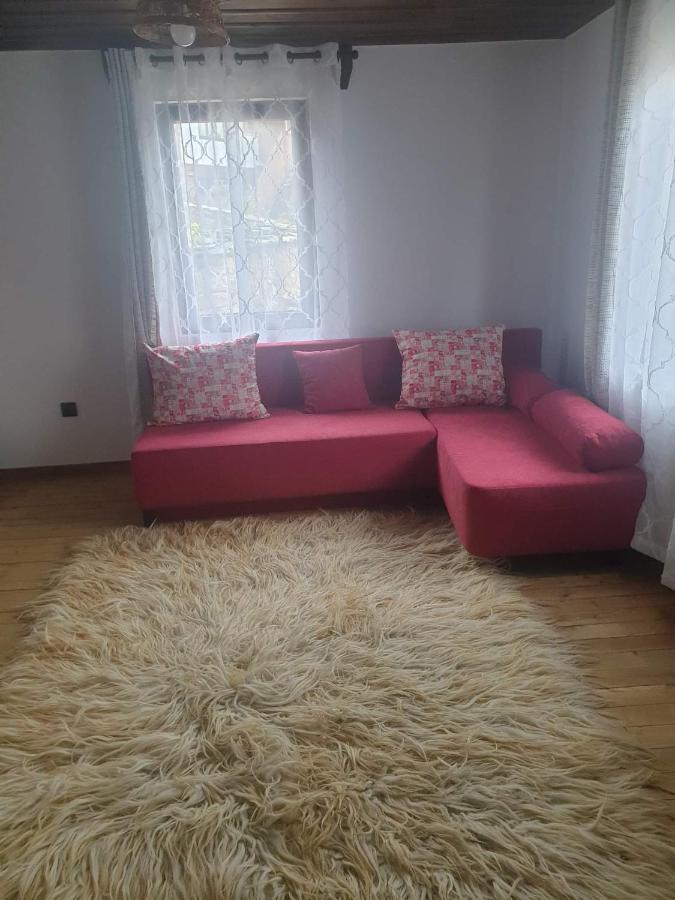 Къща За Гости Близнаците Leshten Exterior foto