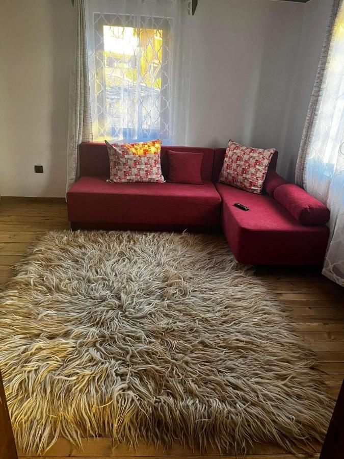 Къща За Гости Близнаците Leshten Exterior foto